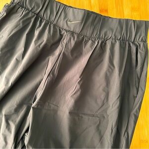 Nike 👟 Light-Weight Black Joggers